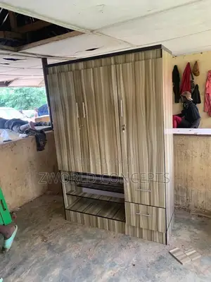 Quality Wardrobe 3 Doors Design