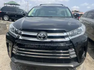 Toyota Highlander XLE V6 4x4 (3.5L 6cyl 6A) 2016 Black