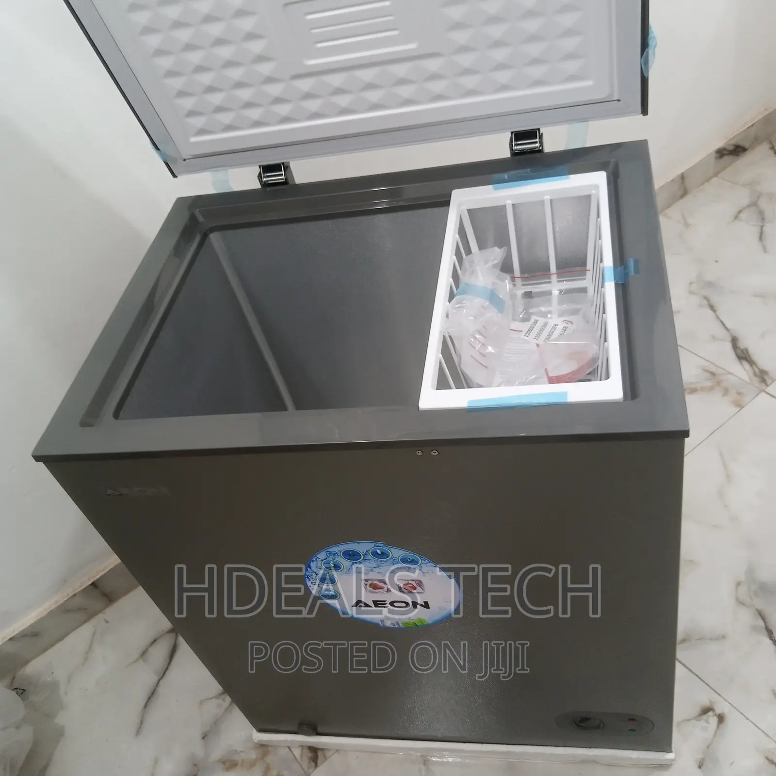 High-Class Aeon Chest Freezer 150 Litres
