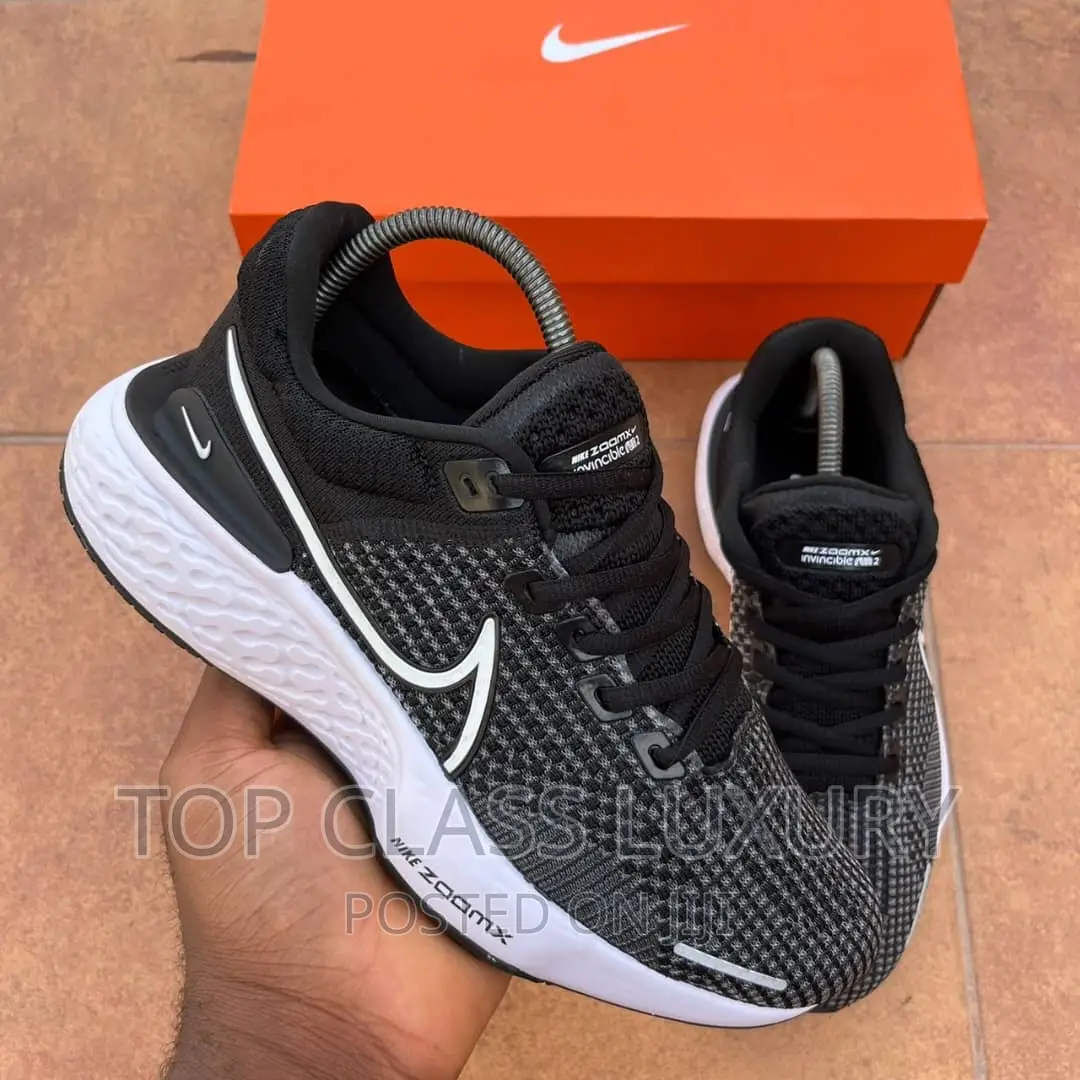 Nike Zoom X Invisible Run 'Flyknit 2 Black'*