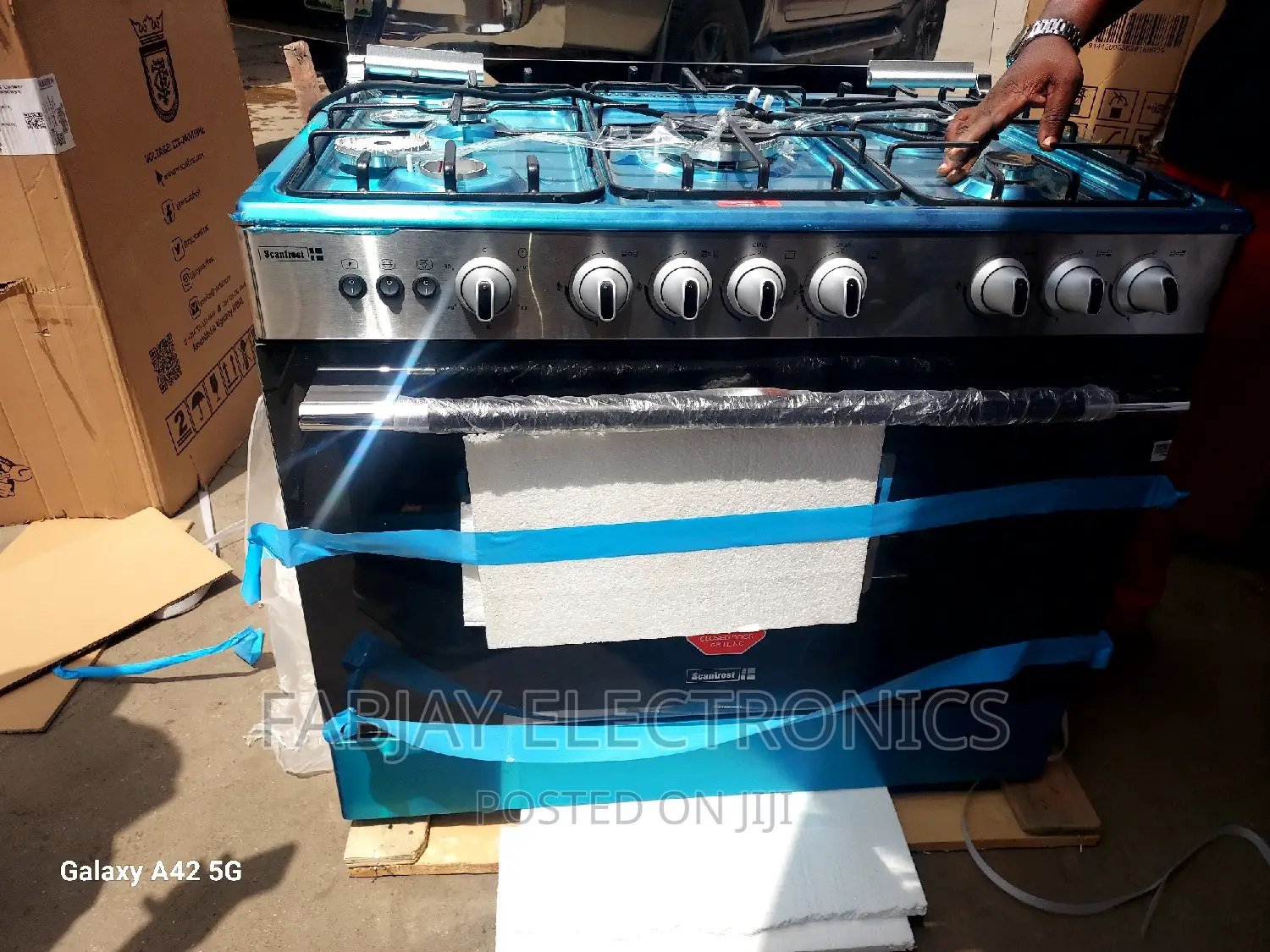 Scanfrost Gas Cooker