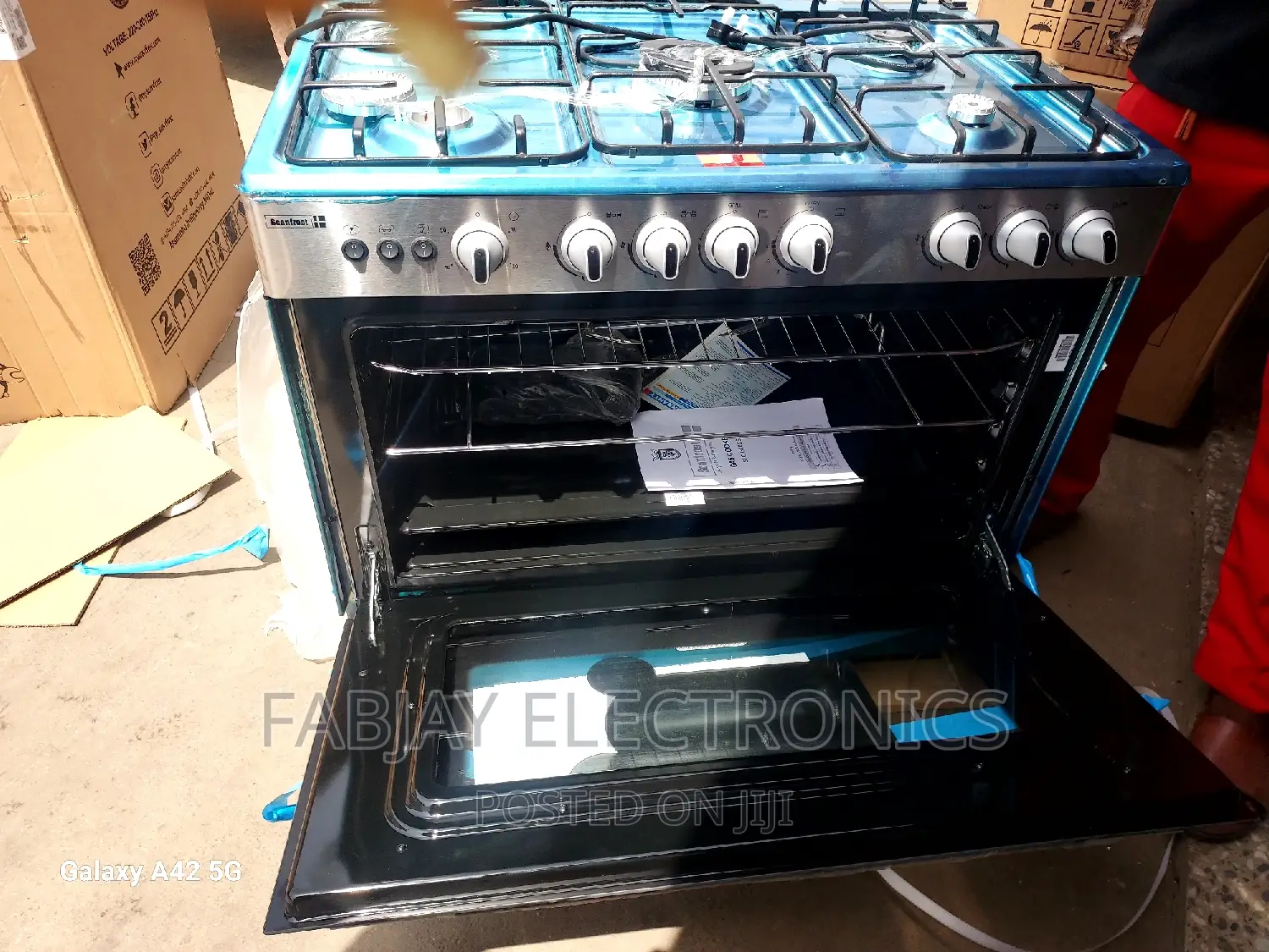 Scanfrost Gas Cooker