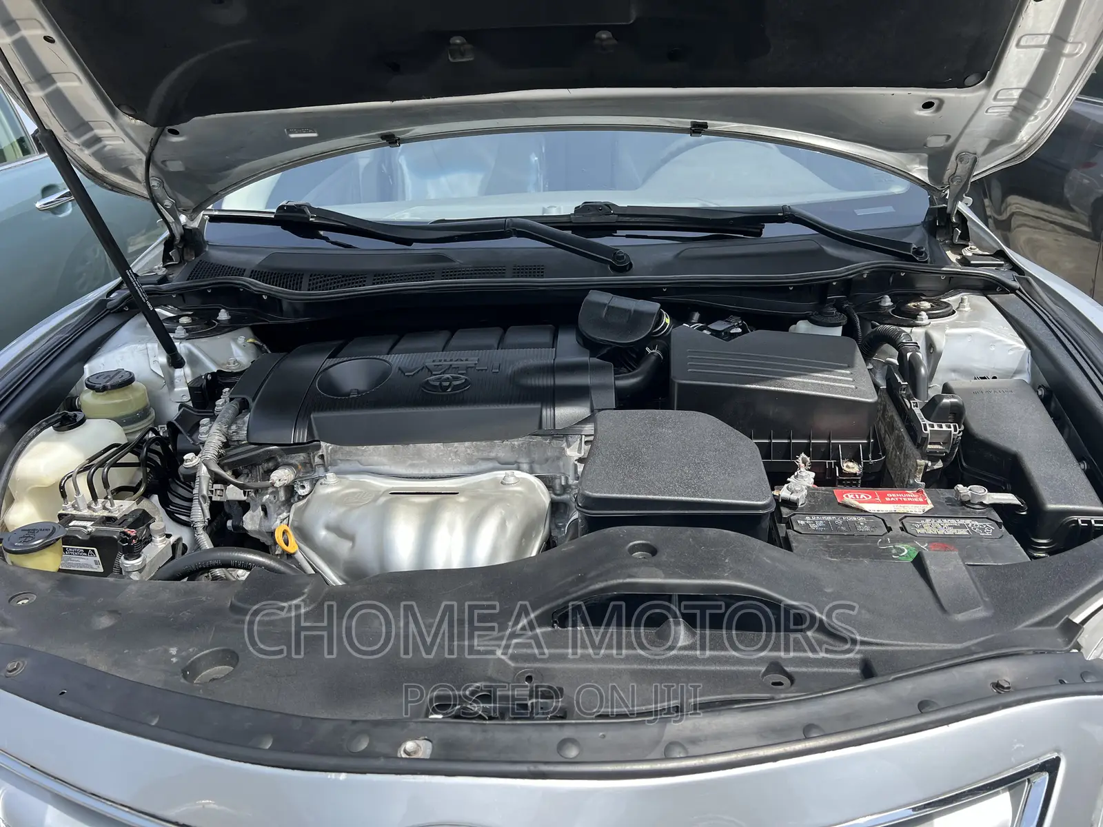 Toyota Camry 2010 Silver