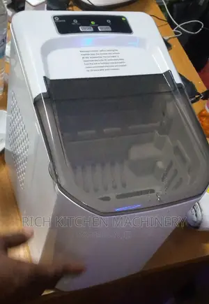 Ice Cube Machine (9 Cubes)