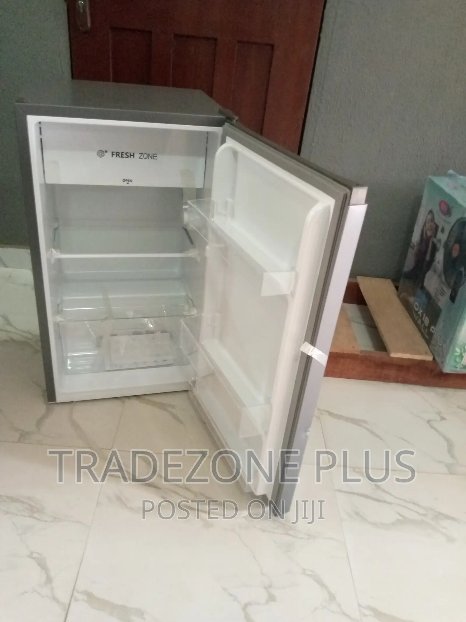 New in Hisense 90L Refrigerator-Ref093dr