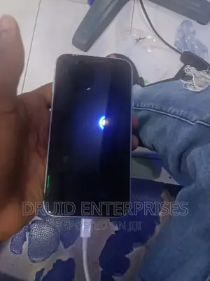 Apple iPhone 11 64 GB White