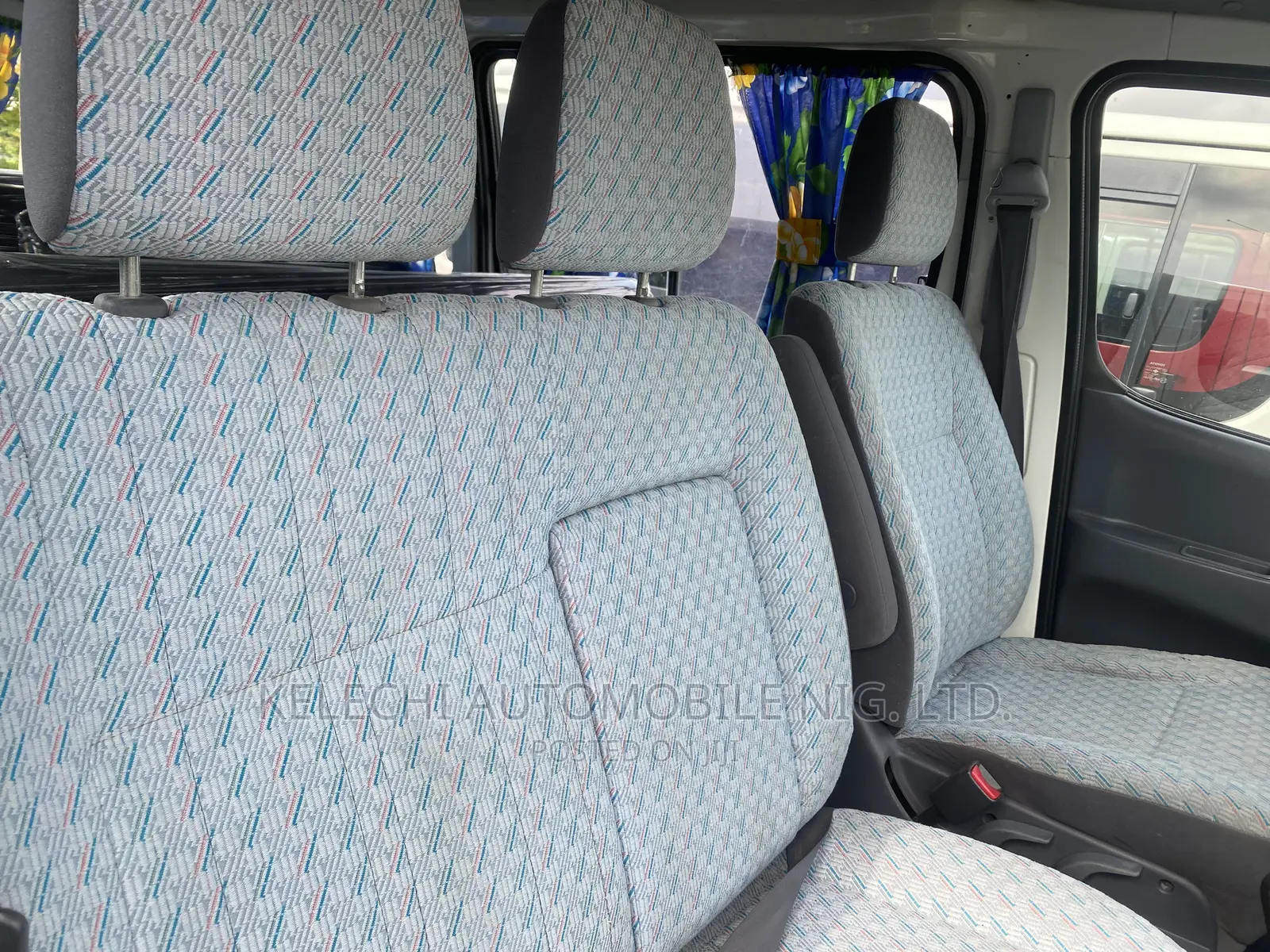 Toyota HiAce 2002 White