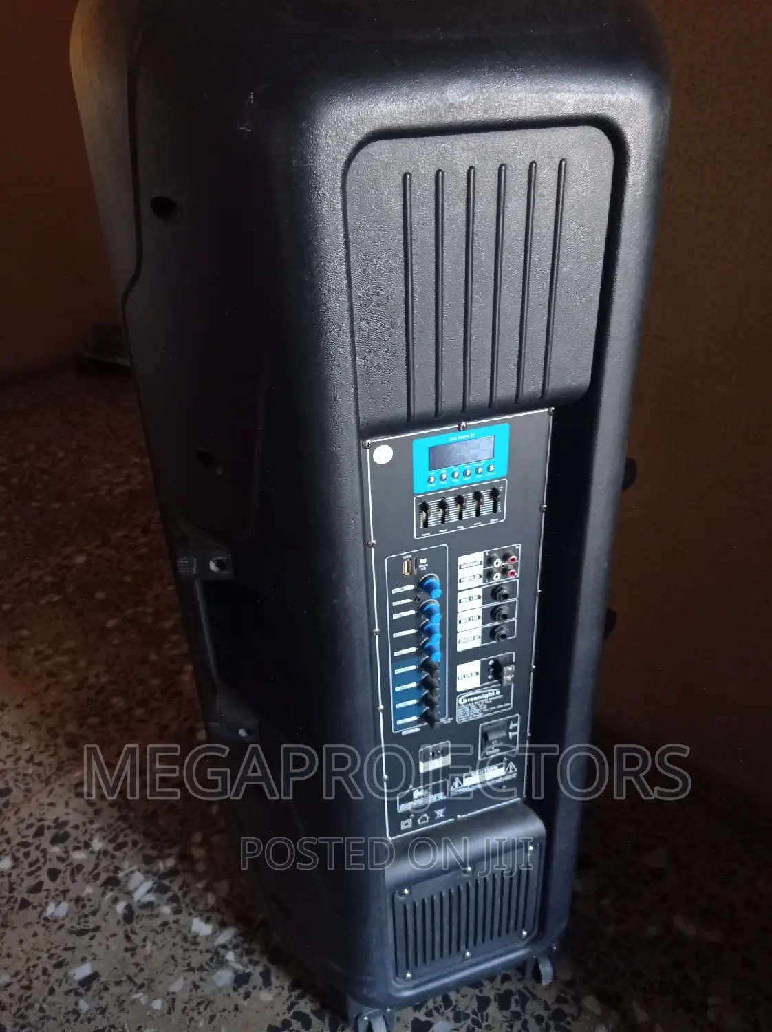 Loud Out Door Rechargeable Bluetooth Speaker