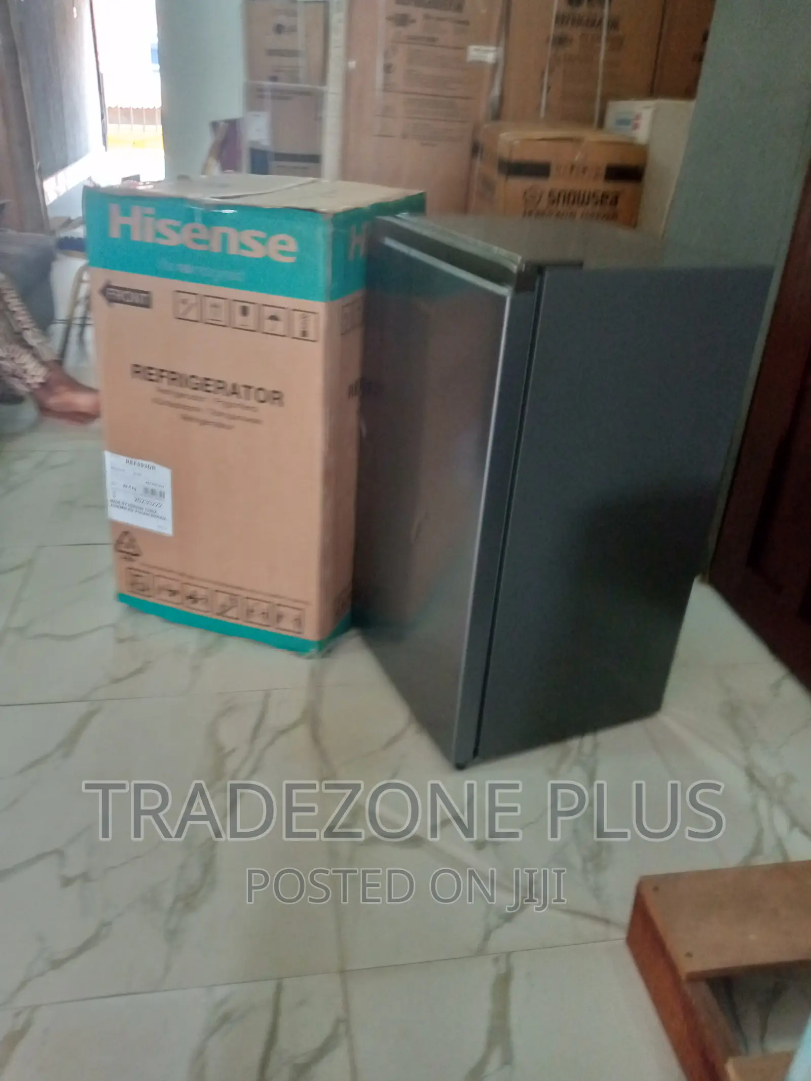 Fast Freezing Hisense Refrigerator-Ref093dr