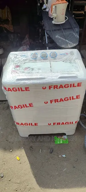 7.5kg Twin Top Scanfrost Washing Machine Home and Laundry