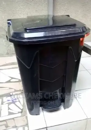 Plastic Pedal Dust Bin