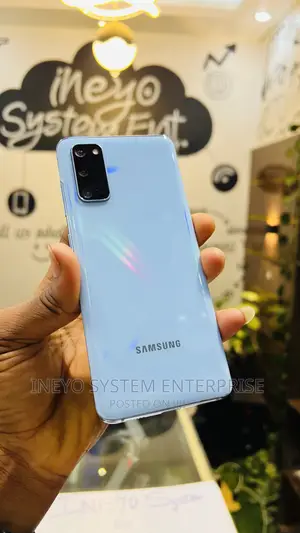 Samsung Galaxy S20 128 GB Blue