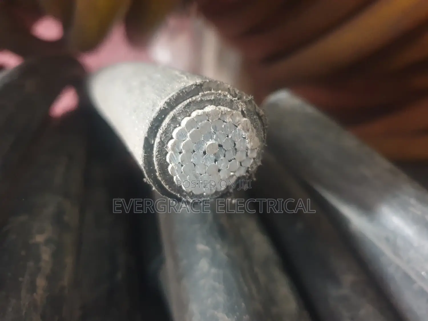 300mm Single Aluminium Cable