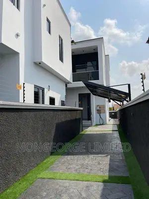 4bdrm Duplex in Ikota for sale