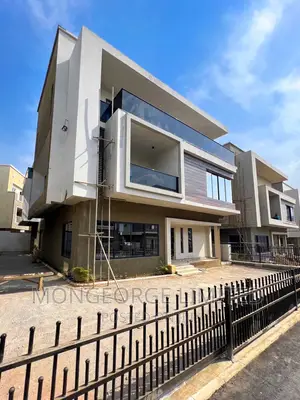 5bdrm Duplex in Guzape for sale