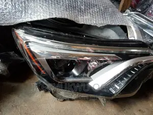 Headlamp Toyota Rav4 2018 Model