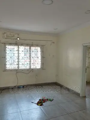 3bdrm Block of Flats in Aguda for rent