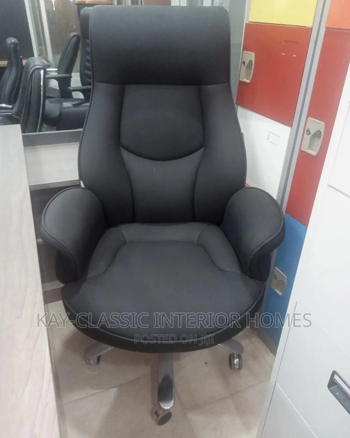 Supper Executive Brown Office Swivel Chair