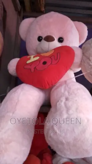 Giant Teddybear/ Plush Toy