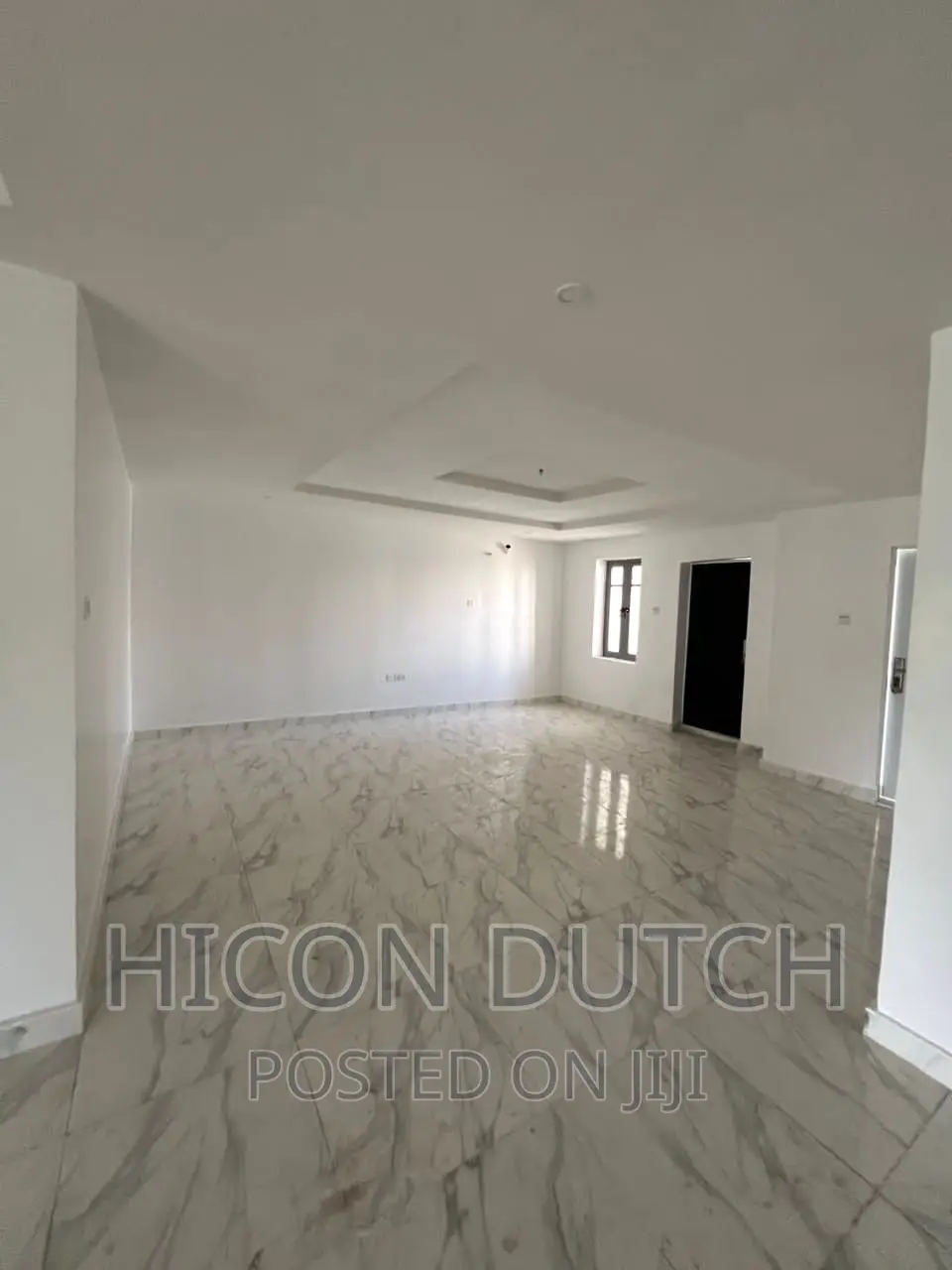6bdrm Townhouse / Terrace in Peachville Estate, Life Camp for rent