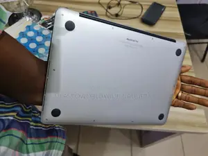 Laptop Apple MacBook Pro 2015 8GB Intel Core i7 SSD 256GB