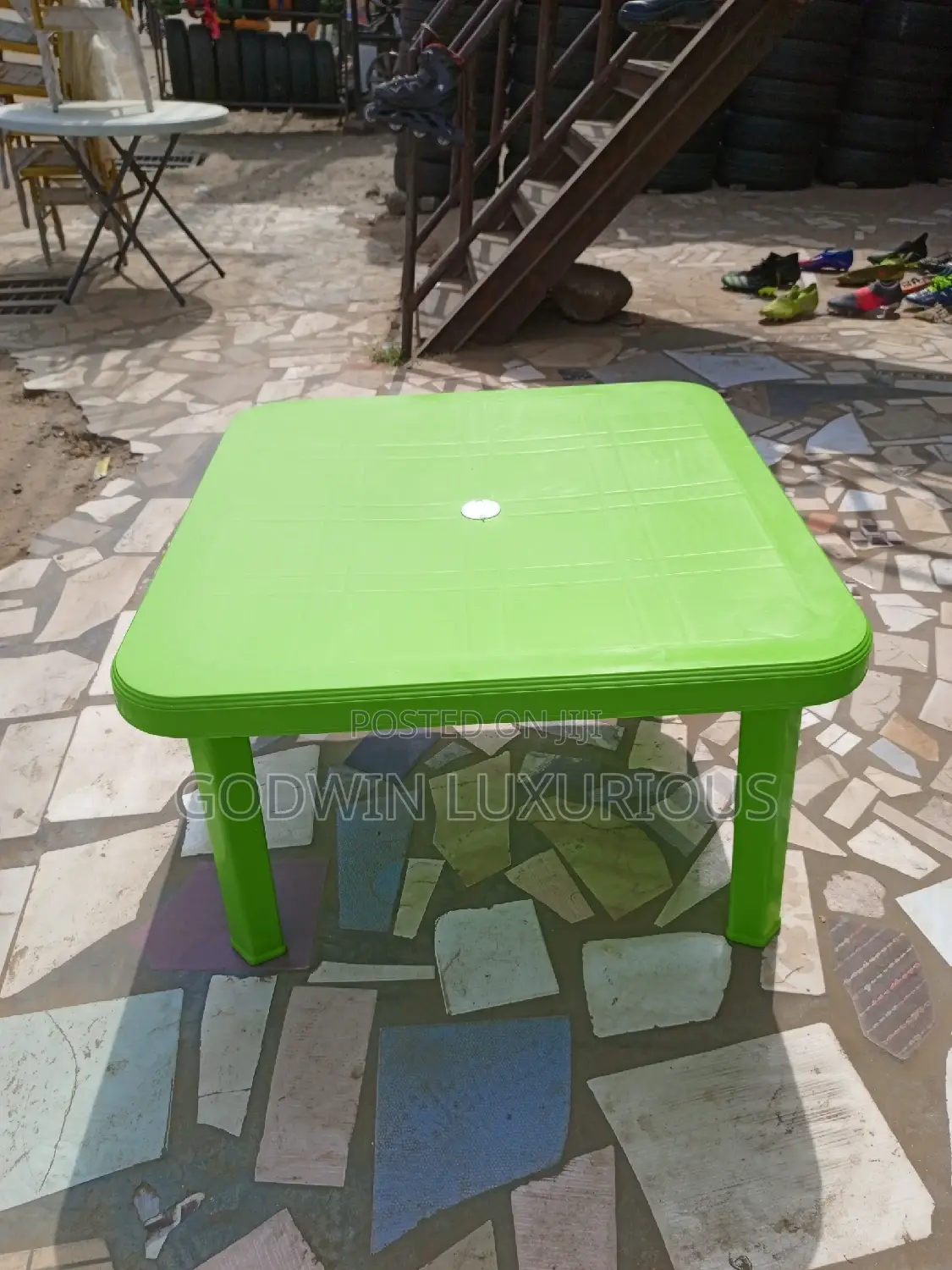Children's Table