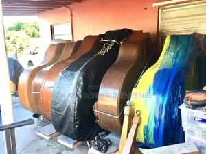 Grand Pianos and Upright Pianos