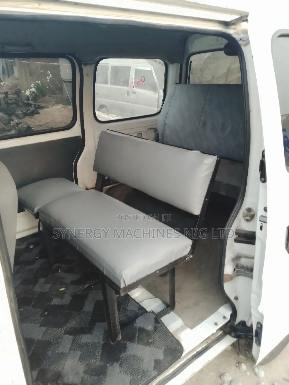 Suzuki Every 2010 White