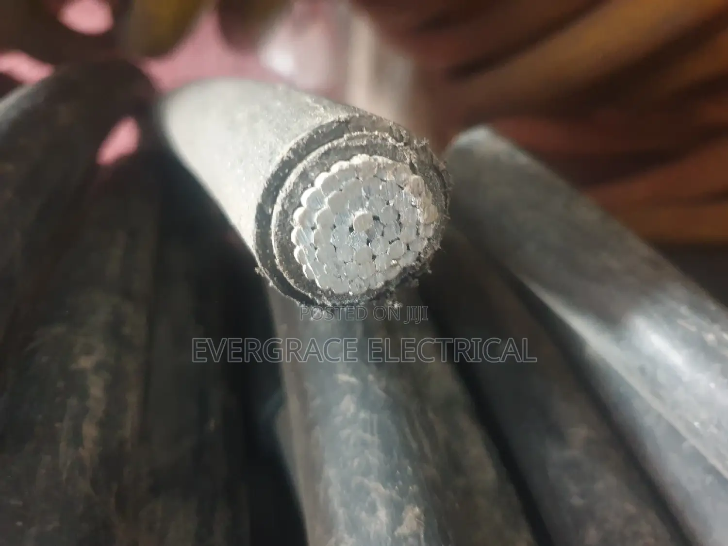 300mm Aluminium Cable Single