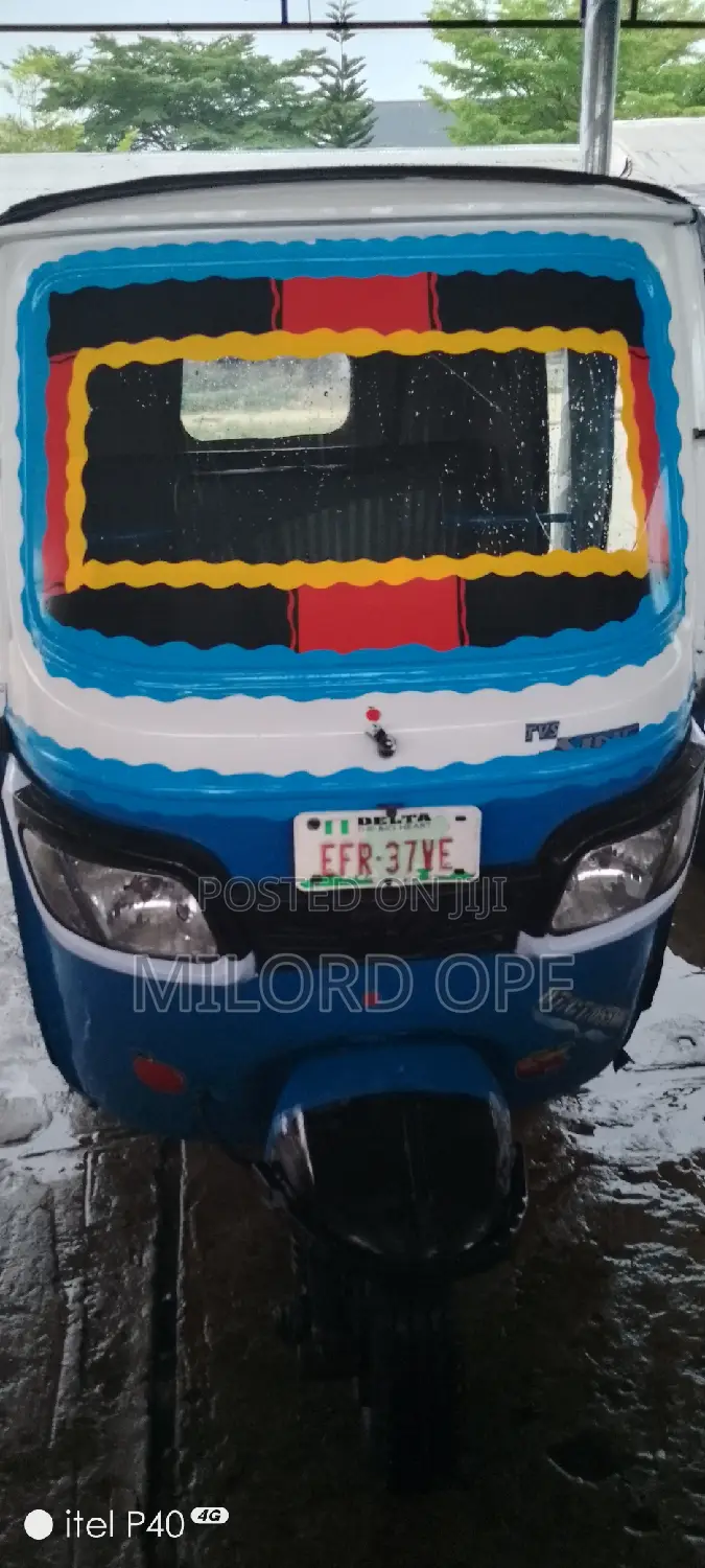 TVS King Deluxe Plus iTouch Start 2022 Blue