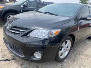 Toyota Corolla 2013 Black