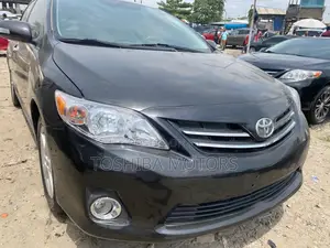 Toyota Corolla 2013 Black