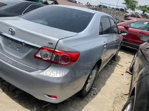 Toyota Corolla 2013 Silver