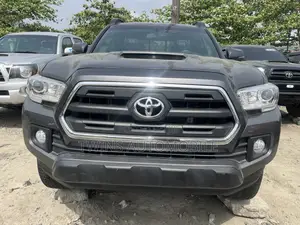 Toyota Tacoma Limited 2018 Gray