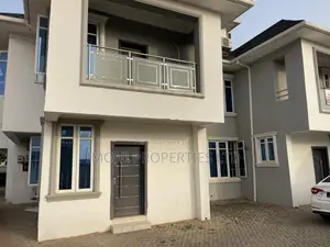 4bdrm Townhouse / Terrace in Fo1, Kubwa for rent
