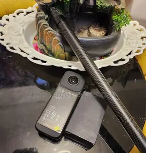 Panox V2 Insta 360 Camera With Selfi Stick.