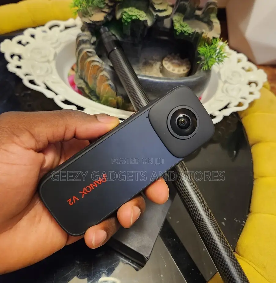 Panox V2 Insta 360 Camera With Selfi Stick.
