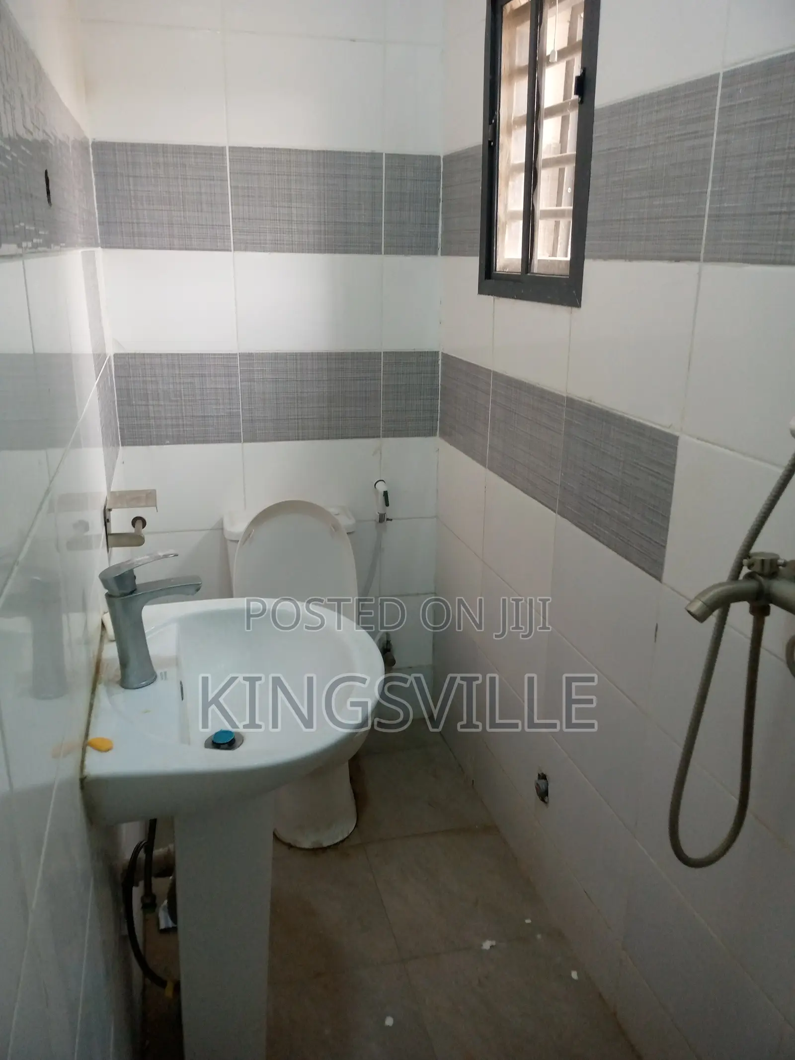 1bdrm Room & Parlour in Gwarinpa Estate, Life Camp for rent