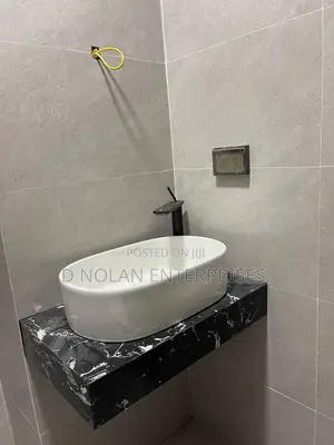 Quality Counter Top Basin