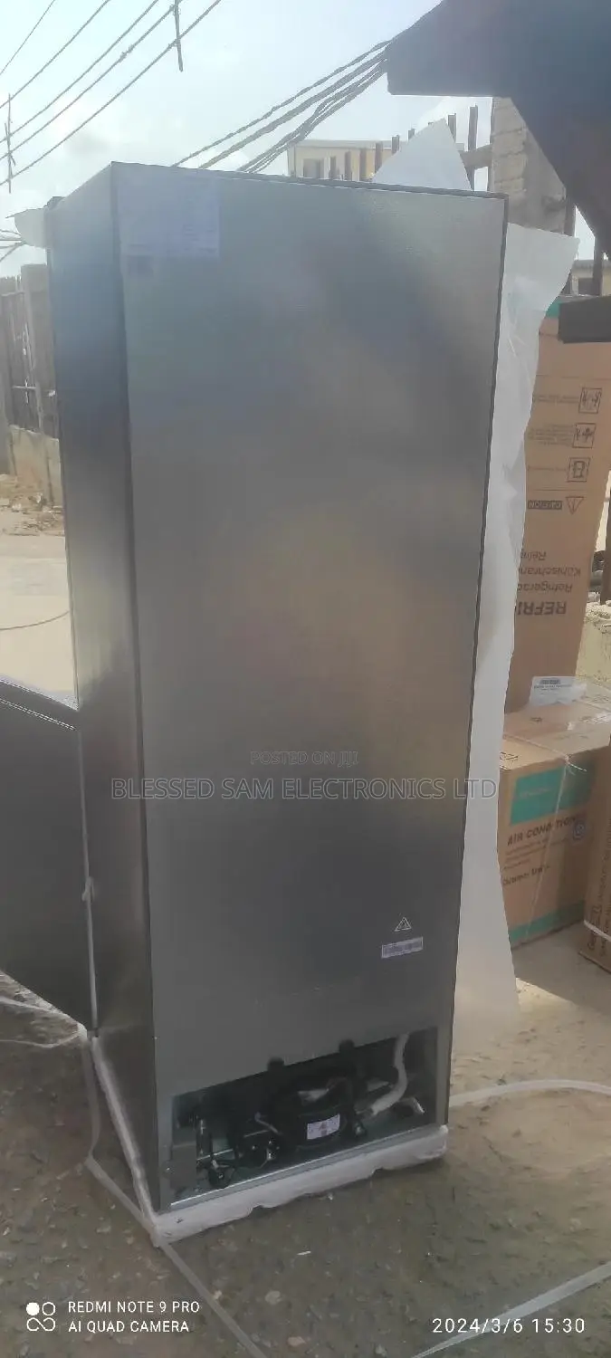Hisense 225L Bottom Mounted Double Door Refrigerator > 29DCA