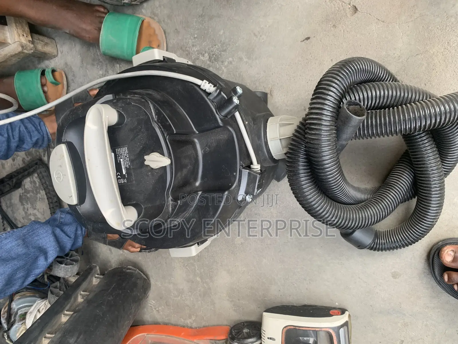 Vacuum Cleaner Dust and Sand