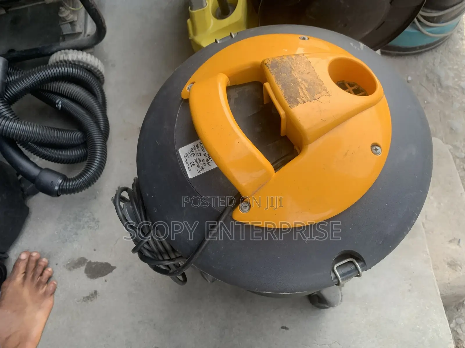 Vacuum Cleaner Dust and Sand
