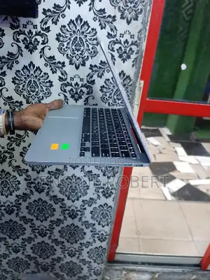 Laptop Apple MacBook 2014 8GB Intel Core I5 SSD 128GB