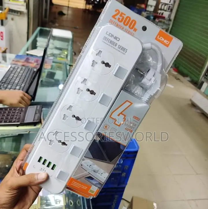 LDNIO SC4408 2500W 4 Socket 4 USB Port Power Strip