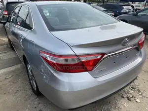 Toyota Camry 2015 Silver