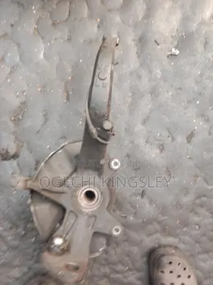 Mazda 6 Front Hub