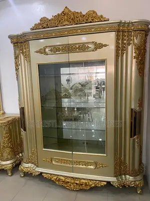 Quality Royal Bar