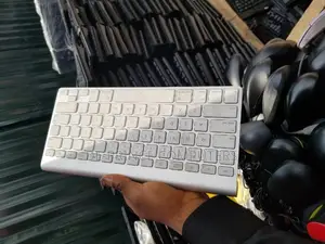 Apple Bluetooth Keyboard