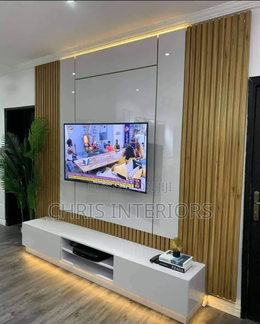 Quality TV Console Stand