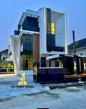 6bdrm Duplex in Chevron for sale